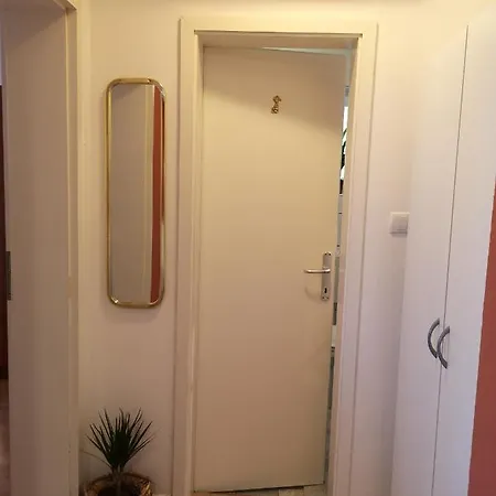 5071a Apartment *